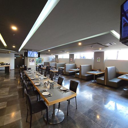 Ramada By Wyndham Mexico City Santa Fe Exteriör bild