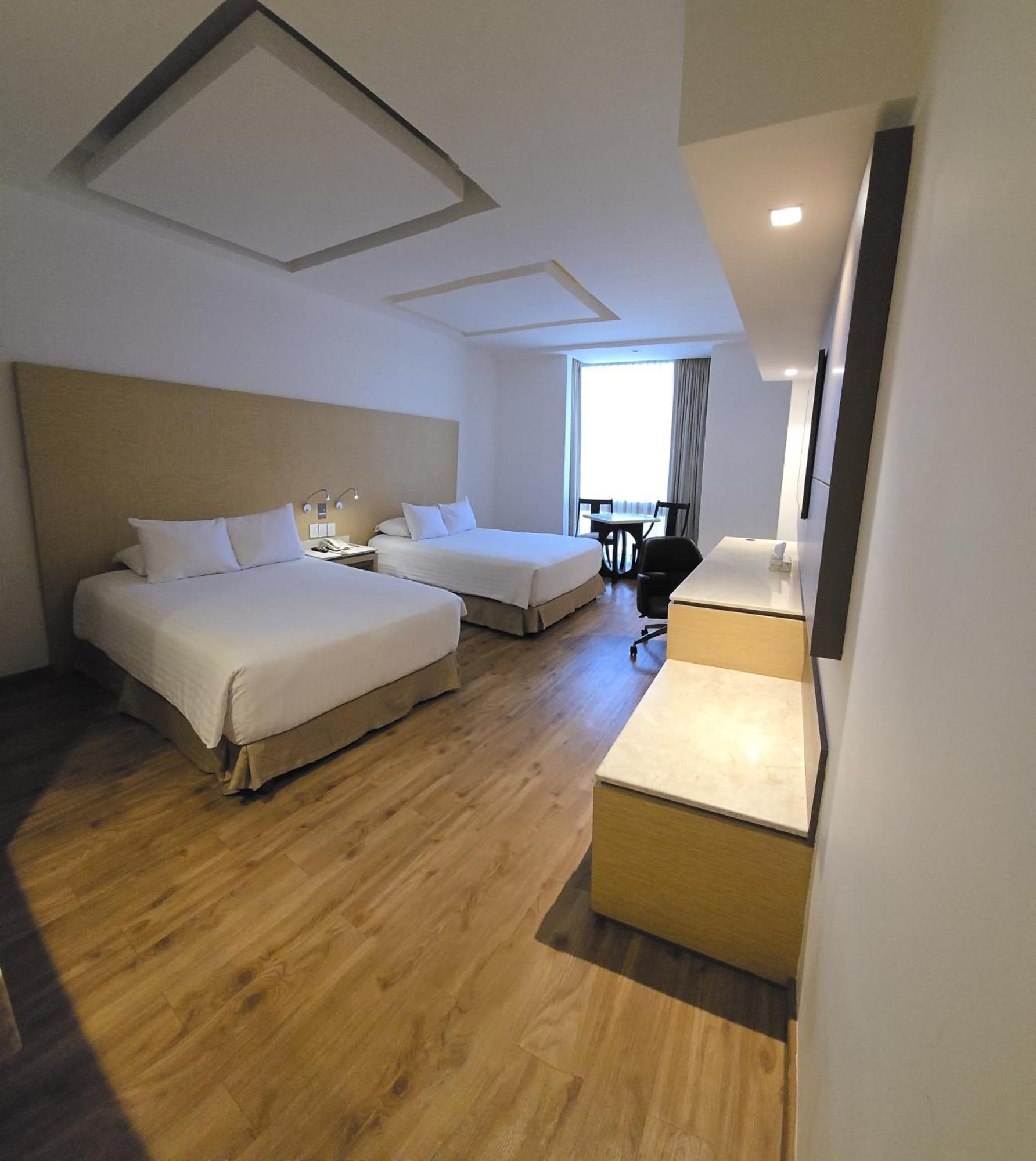 Ramada By Wyndham Mexico City Santa Fe Exteriör bild