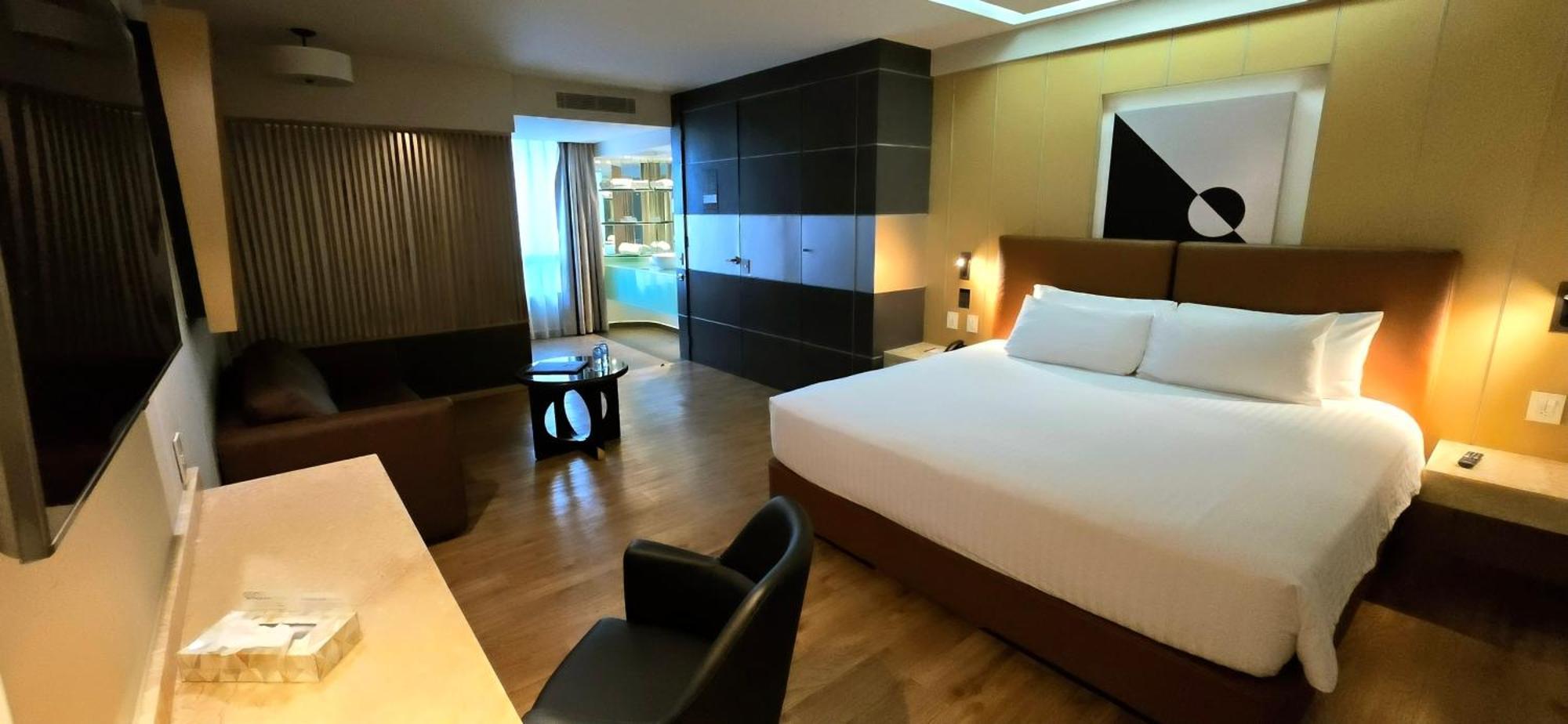 Ramada By Wyndham Mexico City Santa Fe Exteriör bild